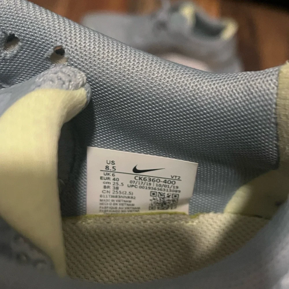 EUC Women's Nike Renew Blue & Gray Running Shoes - Picture 7 of 8